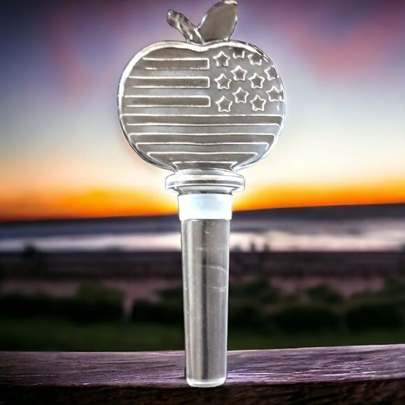 Mikasa Patriotic Crystal Wine Bottle Stopper Apple Stars & Stripes American Flag - Picture 1 of 14